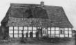 1933 - Fam Goecke vor ihrem Haus - heute Diekmannsiedlung - mit Emma Goecke - Klara Goecke - Agnes Goecke geb Konermann.jpg